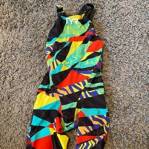 TYR Avictor Closed Back Race Suit